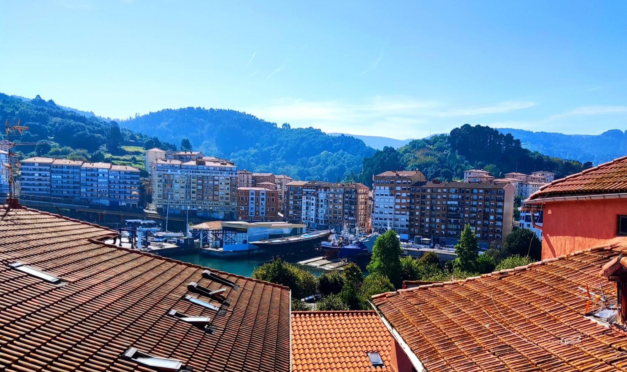Apartamento Con Encanto En El Puerto De Bermeo Buitenkant foto